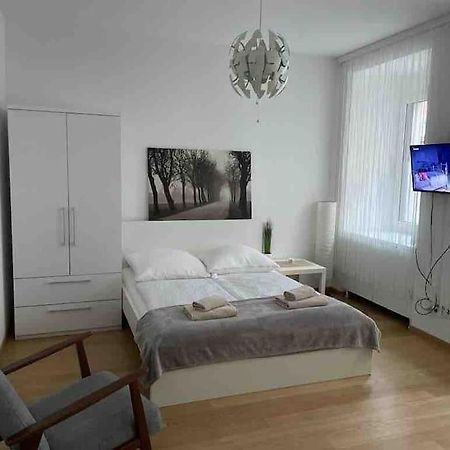 Akh - Uni 10Min - Zentrum 10 Min Виена Екстериор снимка